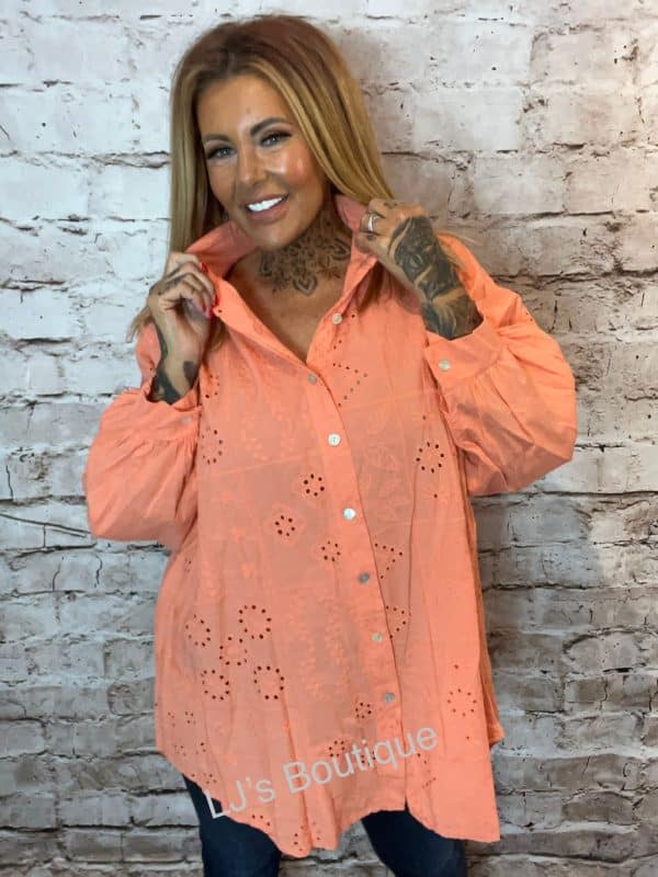 Britney Broderie Shirt Best Fits 16-26  "No Returns On Sale Items"
