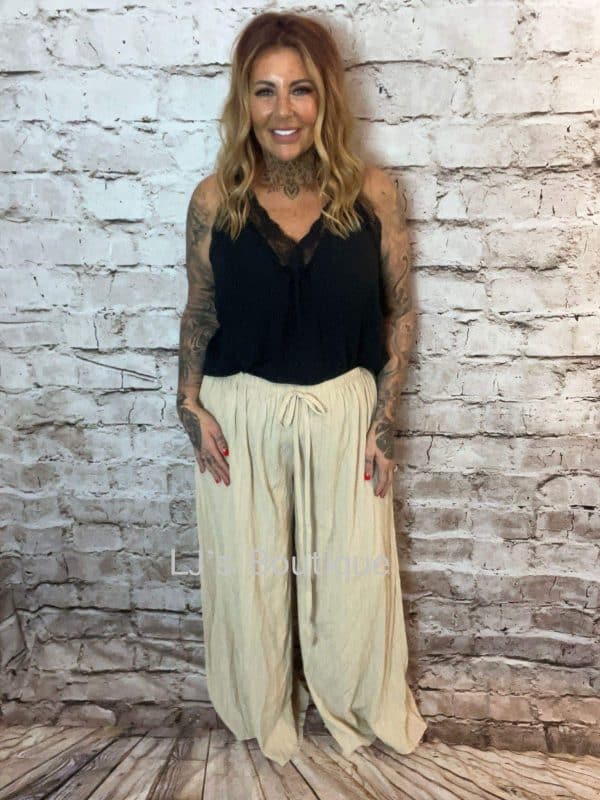 Lydia Wide Leg Elasticated Trousers Best Fits 14-22  "No Returns On Sale Items" - Image 3