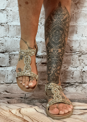 310 Julia gold sandals