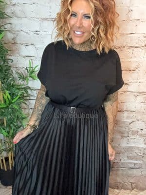 BLACK Bianca Pleated Dress best fits 12-22